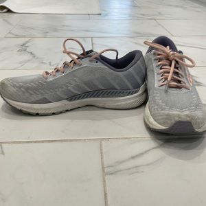 Brooks Ravenna Running Shoes